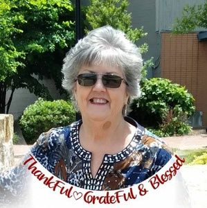 Meet your Posher, Linda